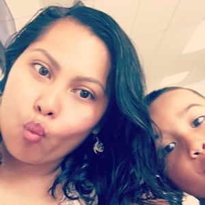 Meet your Posher, Sheyla